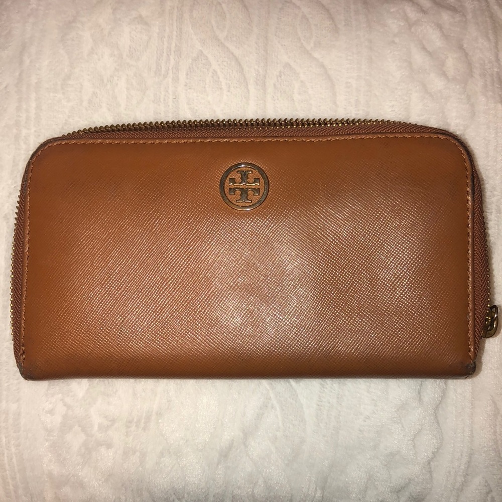 Tory Burch Robinson Brown Continental Wallet